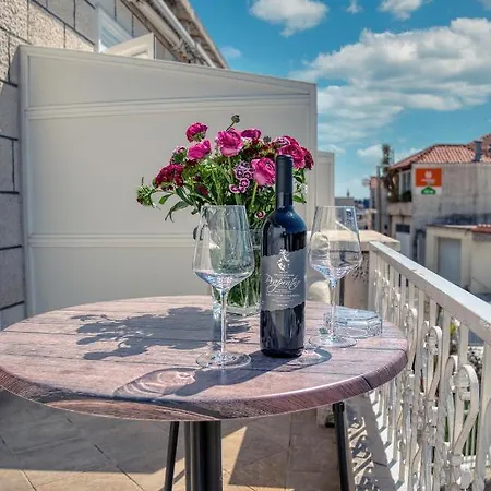 Apartament Victoria Ii *