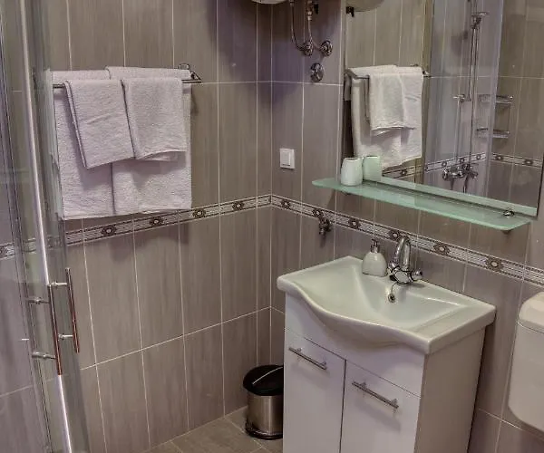 Apartment Victoria Ii